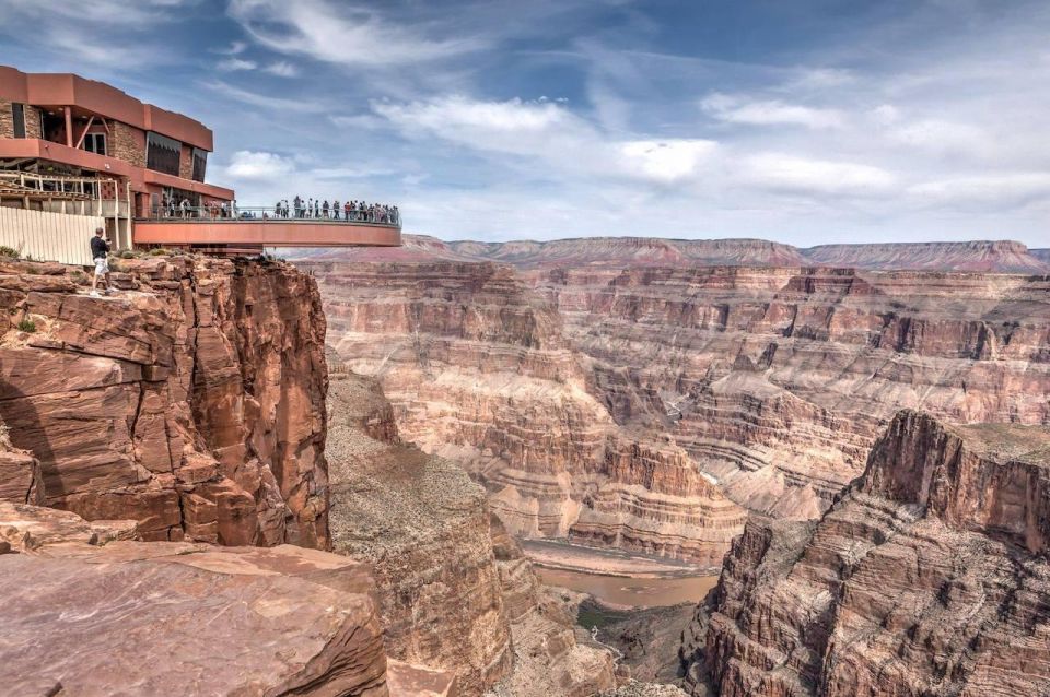 Las Vegas: Grand Canyon Flight With Optional Skywalk Entry - Common questions