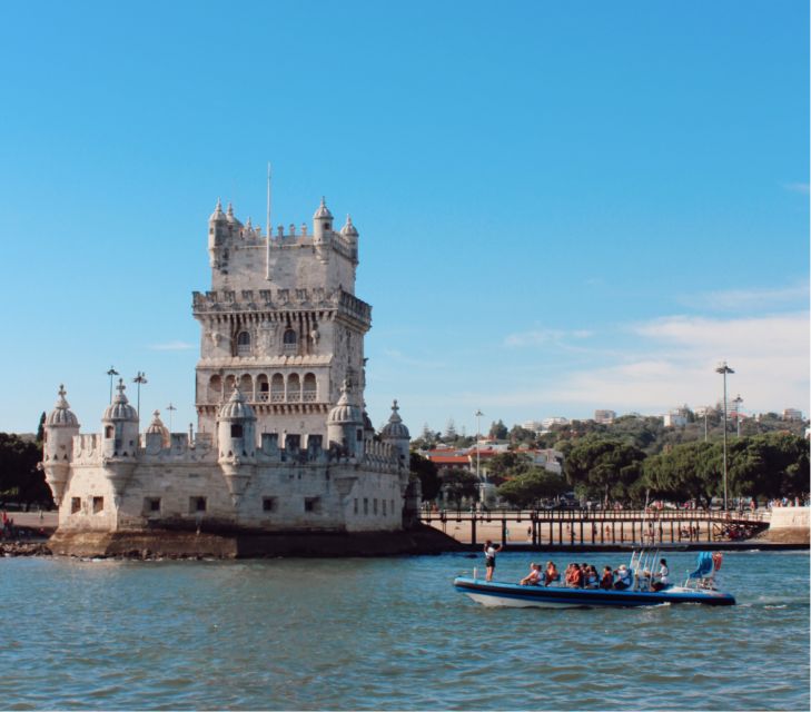 Lisbon: Overnight and Sailing Romantic Sunset Experience - Common questions