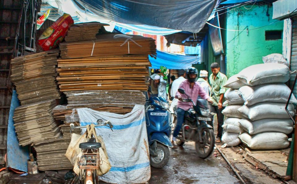 Mumbai: Slumdog Millionaire Tour of Dharavi Slum - Tips for Visitors