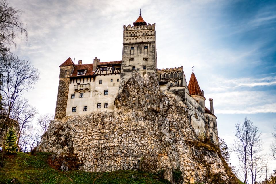 Peles Castle and Dracula Castle in a Private Day Trip - Common questions