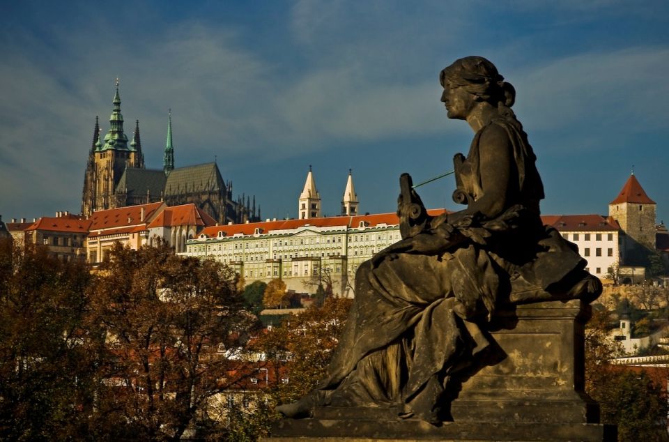 Prague: Walking Tour With Prague Castle Entry Ticket & Drink - Last Words