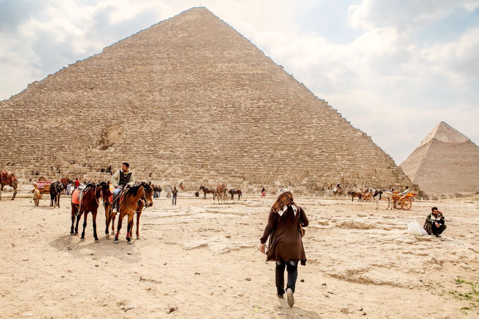 Pyramids of Giza and Great Sphinx: Private Half-Day Tour - Common questions