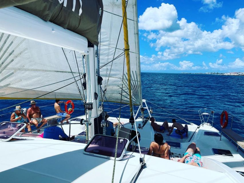 Sint Maarten: Luxury Catamaran Cruise With Lunch and Drinks - Common questions