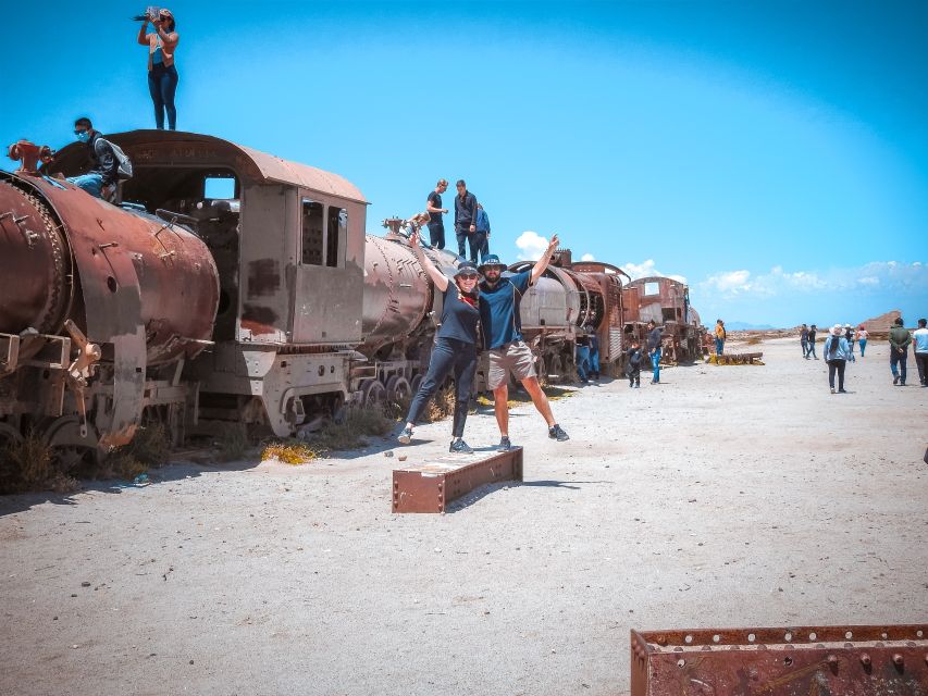 Uyuni: Isla Incahuasi & Uyuni Salt Flats Full-Day Jeep Tour - Common questions