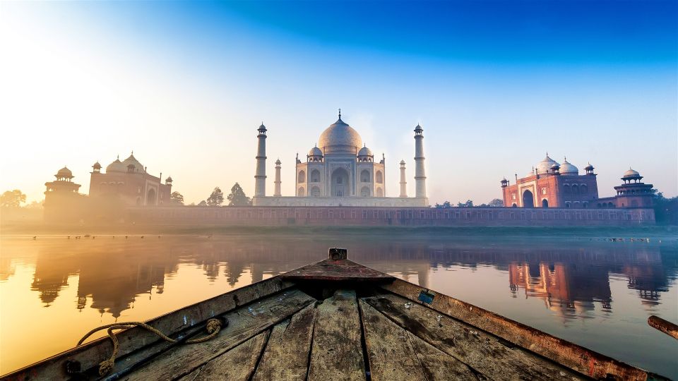 Agra Taj Mahal - Agra Fort Tour by Gatiman Superfast Train - Key Points