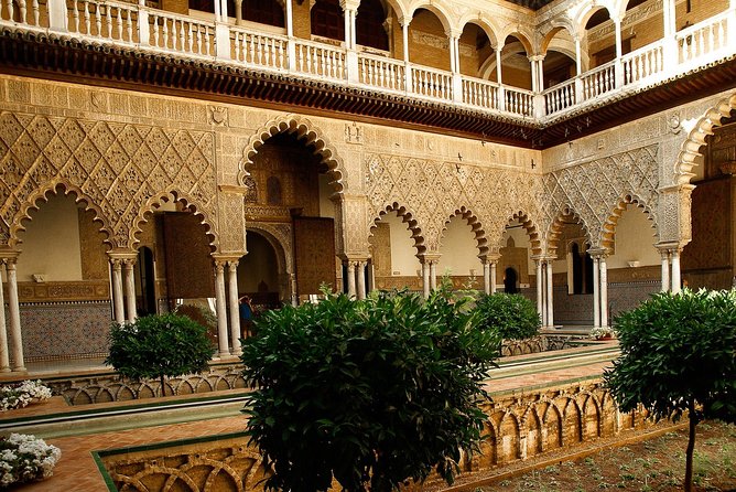 Alcázar and Jewish Quarter Guided Walking Tour in Seville - Tour Overview
