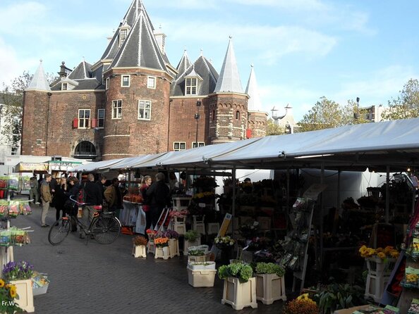 Amsterdam Historical City Walk Plus Local Tasting - Key Points