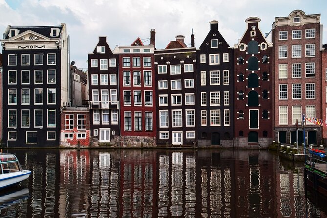 Amsterdam Scavenger Hunt and Best Landmarks Self-Guided Tour - Landmarks to Explore