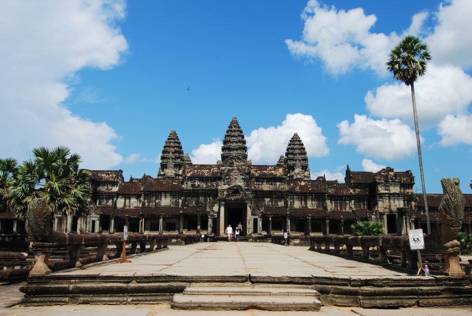 Angkor Wat Full-Day Private Tour With Sunset - Key Points