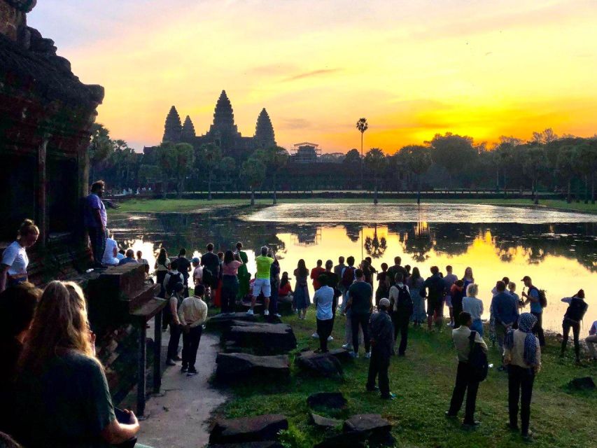 Angkor Wat Private Tour With Sunrise View - Key Points