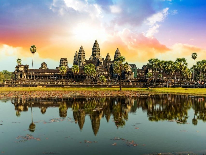 Angkor Wat Small Tour Sunrise With Private Tuk Tuk - Key Points