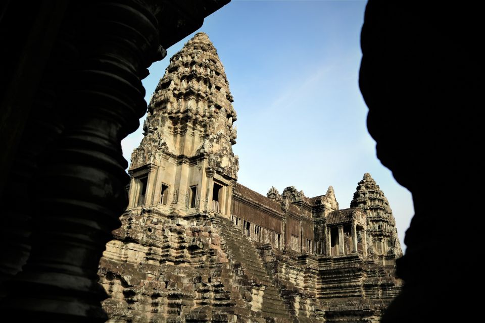 Angkor Wat Sunrise and Tonle Sap Lake 1.5 Days - Key Points