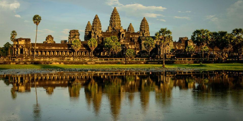 Angkor Wat Temple, Bayon Temple, Ta Phrom Temple Sunris Tour - Key Points