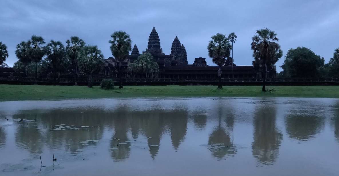 Angkor Wat Temples With Sunrise Tour by Car - Key Points