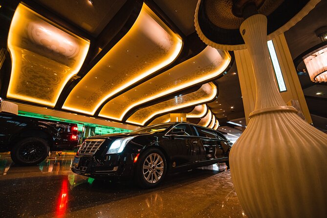 Arrival Transfer: Private Luxury 8 Passenger Limousine Service - Key Points