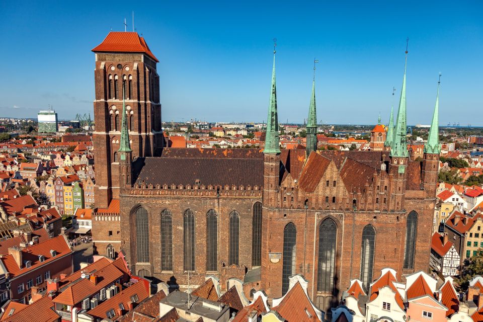 Artus Court and Gdansk Old Town Private Tour With Tickets - Key Points
