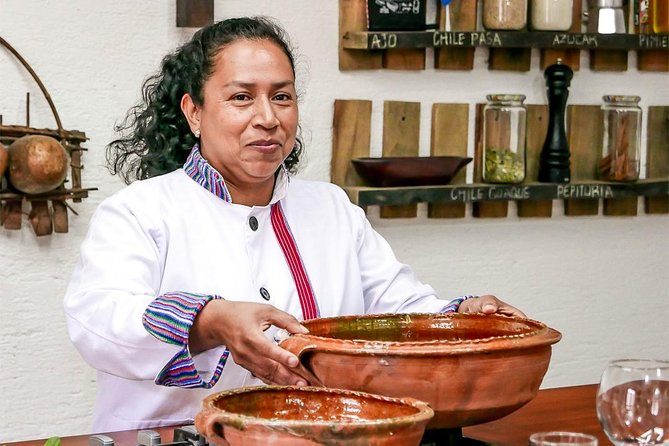 Authentic Guatemalan Cooking Class in Antigua - Key Points
