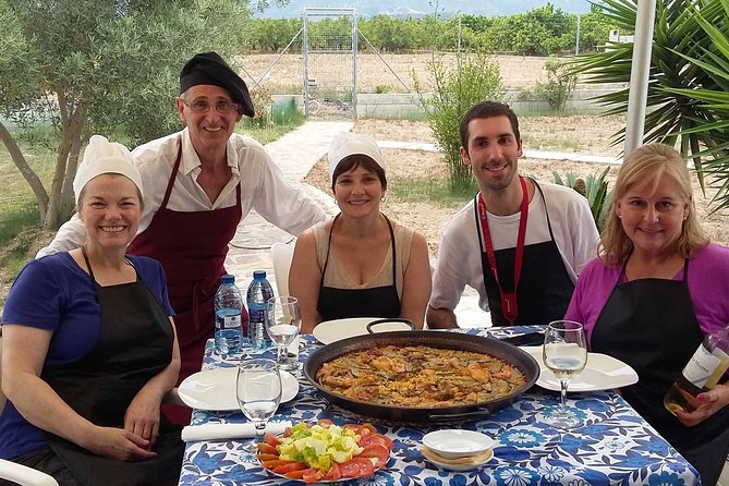 Authentic Valencian Paella Cooking Class - Just The Basics