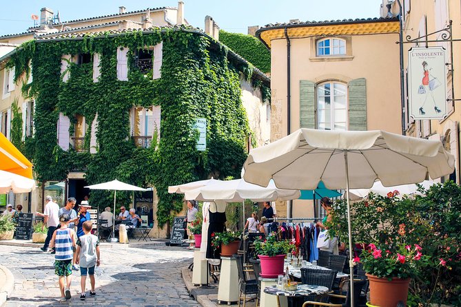 Avignon, Fontaine De Vaucluse & L'isle Sur La Sorgues Flea Markets & Antiques - Key Points