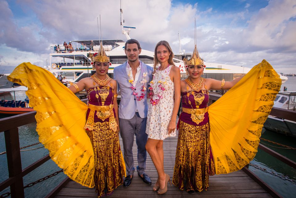 Bali Benoa: Sunset Buffet Cruise With Show and Live Music - Key Points