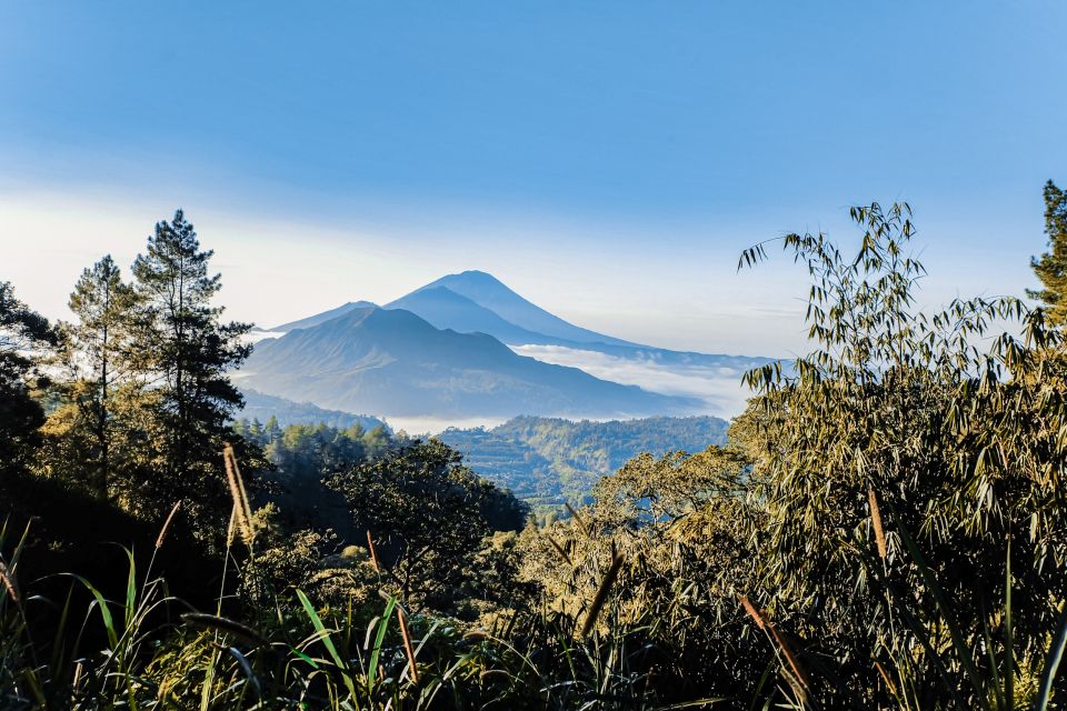 Bali: Mount Batur Sunrise Trek With Guide and Breakfast - Key Points