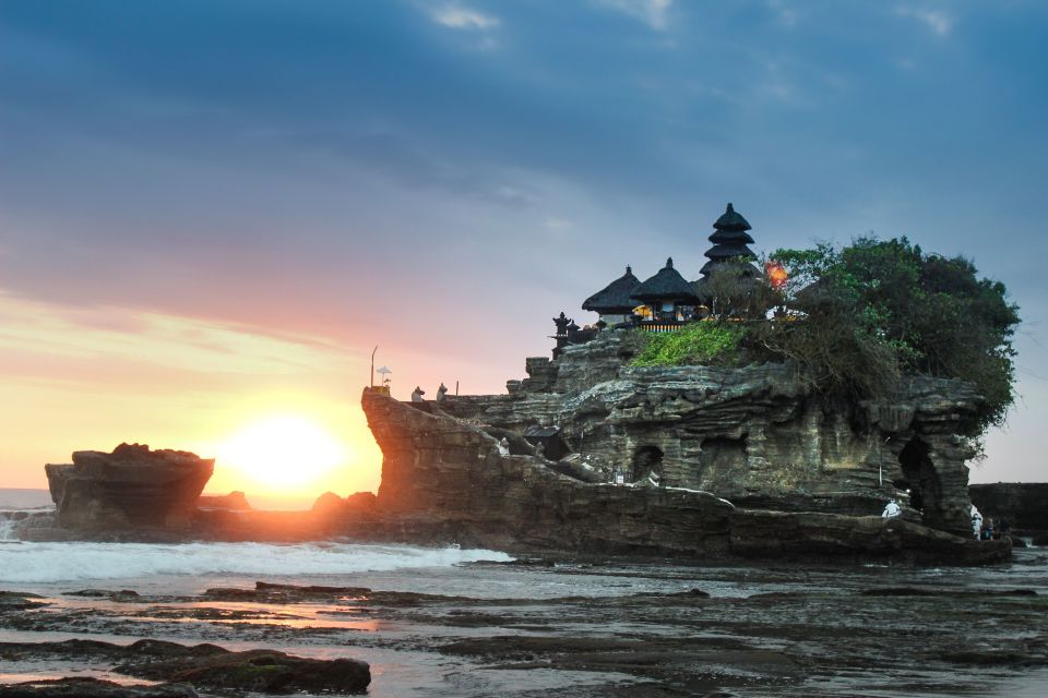 Bali: Sacred Temples and Sunset Private Tour - Key Points