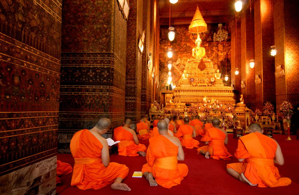 Bangkok: Wat Pho and Wat Arun Guided Walking Tour - Key Points