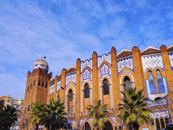Barcelona Gaudí Segway Tour - Key Points