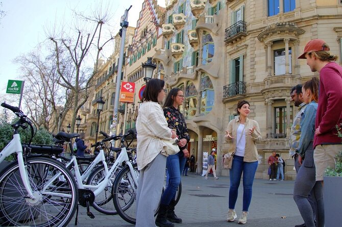 Barcelona Photo Highlights Ebike Small Group Tour - Tour Pricing and Location Details