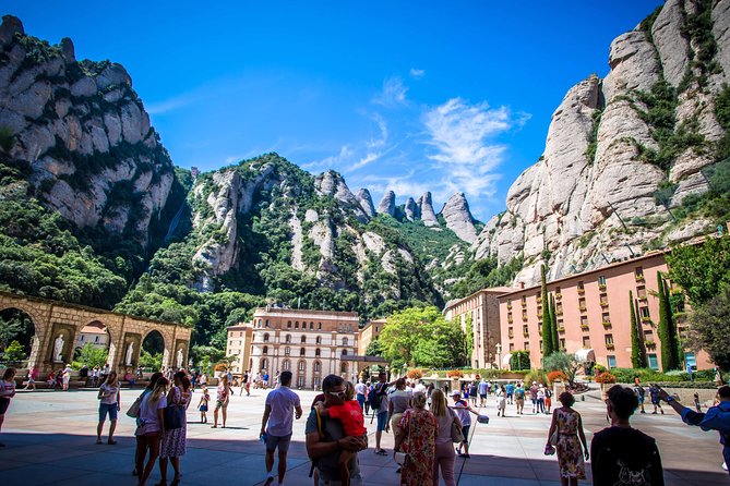 Barcelona Shore Excursion: Private Montserrat and Cava Trail Day Trip From Barcelona - Key Points