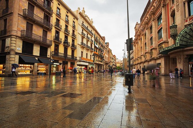 Barcelonas Dark History Night Tour in English - Just The Basics