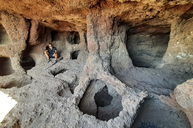 Barranco De Las Vacas, Caves & Village by 2 Native Guides - Key Points