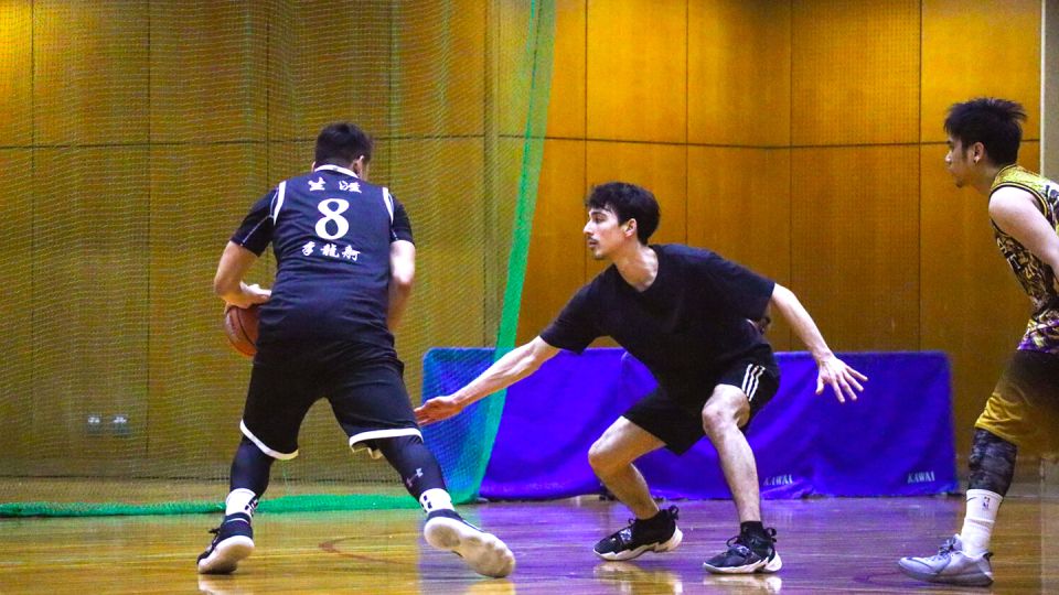 Basketball in Osaka With Local Players! - Just The Basics