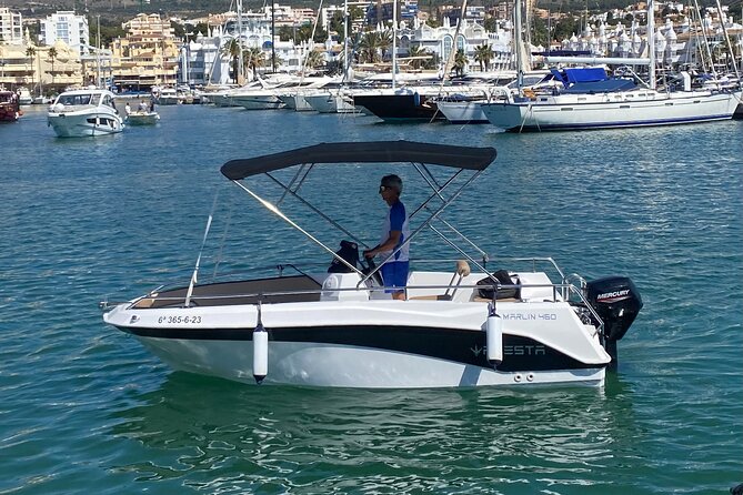 Boat Rental Without License in Benalmádena