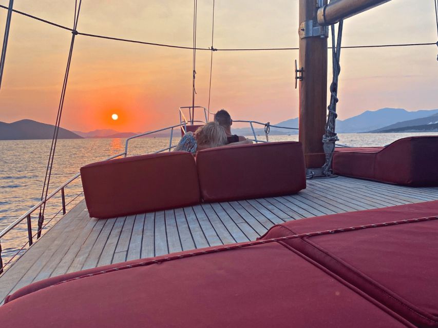 Bodrum Private Sunset Boat Tour - Key Points