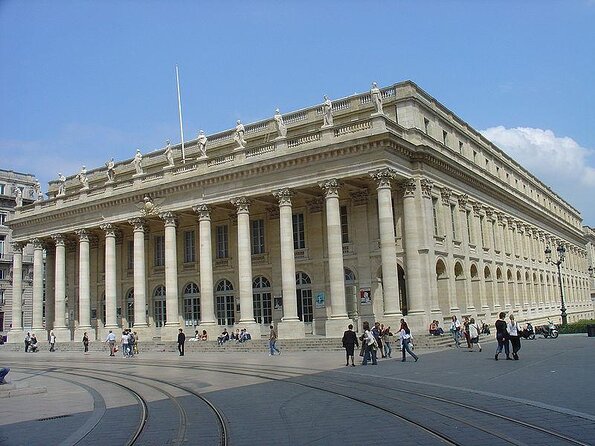 Bordeaux City Wine & Cultural Guided Walking Tour With 4 Tastings - Just The Basics