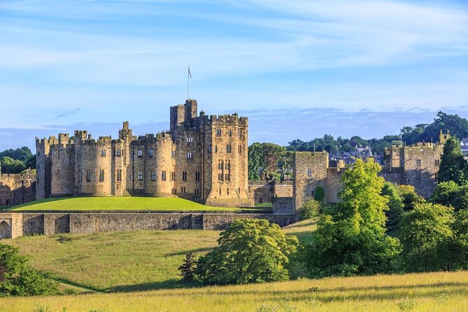 Borders and Alnwick Castle Tour From Edinburgh - Key Points