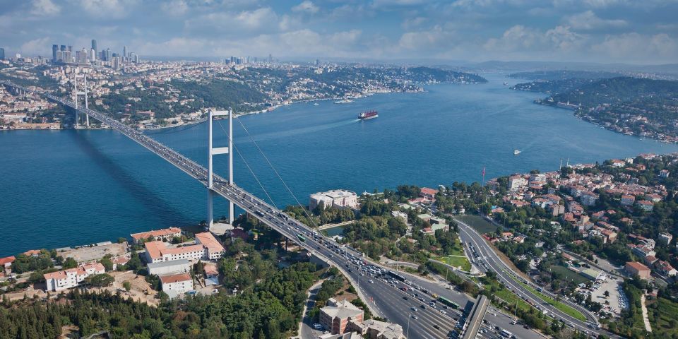 Bosphorus Cruise From Istanbul Airport - Key Points