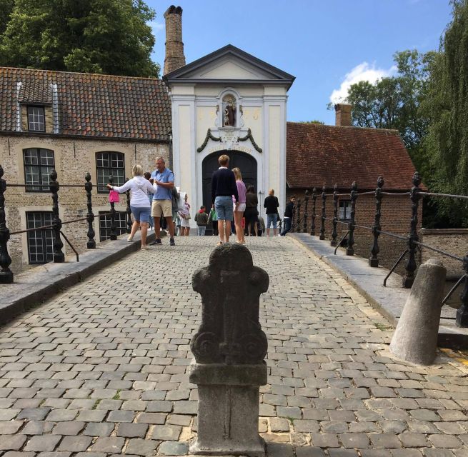 Bruges: City Sightseeing Self-Guided Audio Walking Tour - Key Points