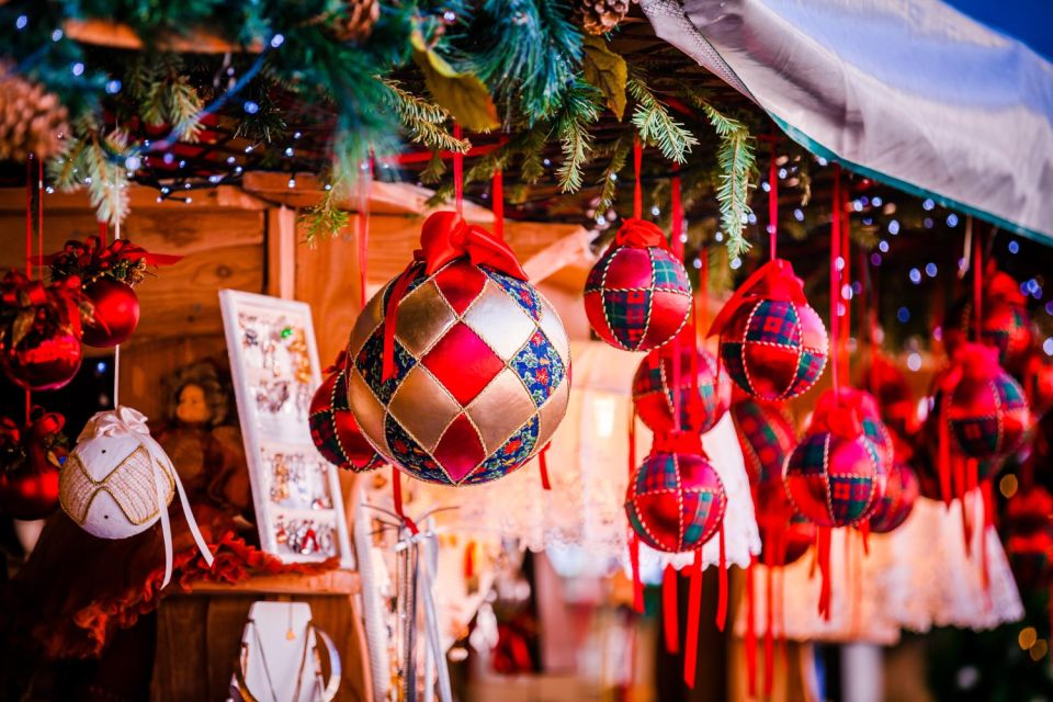 Brussels: Christmas Market Magic Walking Tour With a Local - Key Points