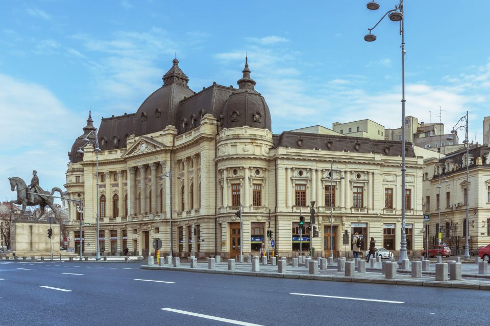 Bucharest: Calea Victoriei and Old Town Highlights Tour - Key Points