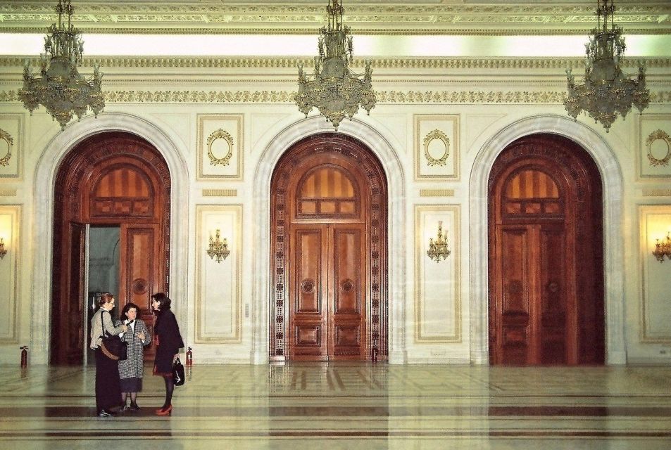 Bucharest: Visit Parlament - Key Points