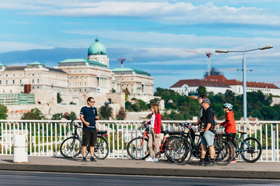 Budapest: Grand Sightseeing Bike Tour - Key Points