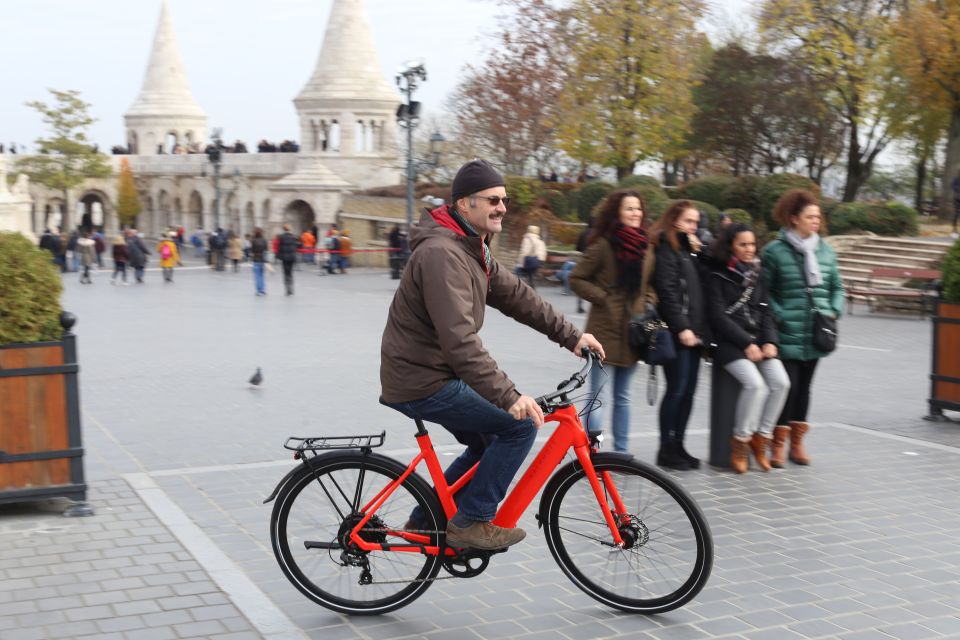 Budapest: Guided Downtown Electric Bike Tour - Key Points