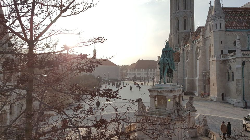 Budapest: In-App Audio Tour of Buda Castle Hill (ENG) - Key Points