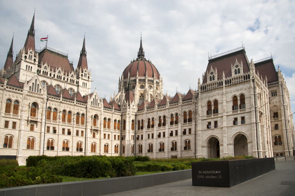 Budapest: Innere Stadt Spaziergang in German - Key Points