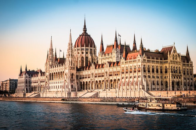 Budapest Private Tour From Vienna - Key Points