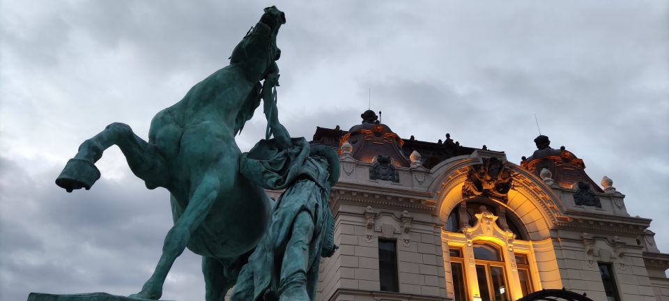 Budapest: Walking Tour in the Buda Castle District - Key Points