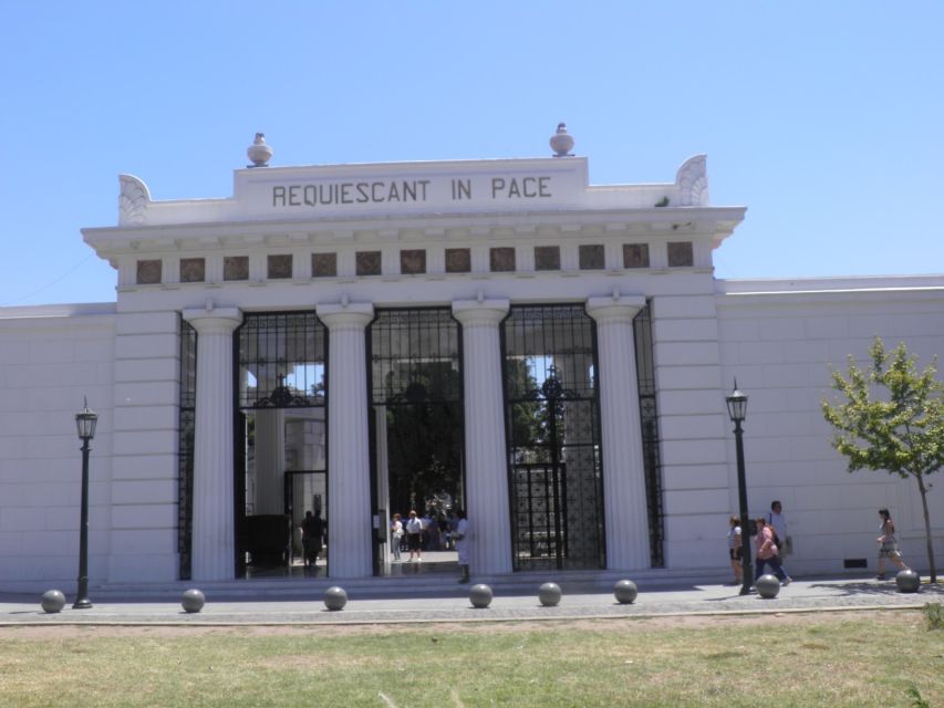 Buenos Aires: City Highlights Guided Tour With Transfer - Key Points