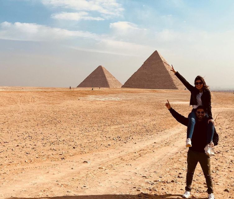 Cairo: Giza Pyramids and Islamic Cairo Guided Layover Tour - Key Points